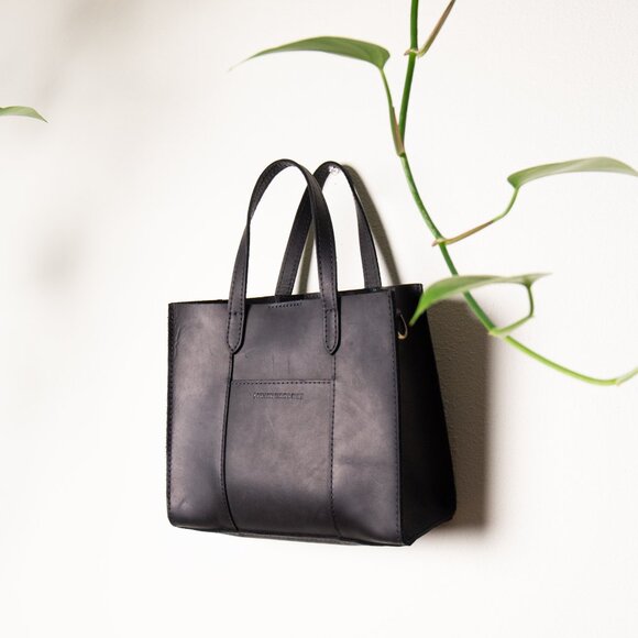 Portland Leather, Lola Tote - Picture 3 of 5